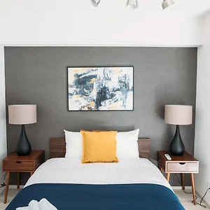 Dash Living Nihonbashi アパートホテル
